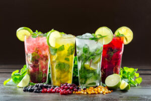 diferentes-tipos-mojito-cocktail-marron-oscuro (1)